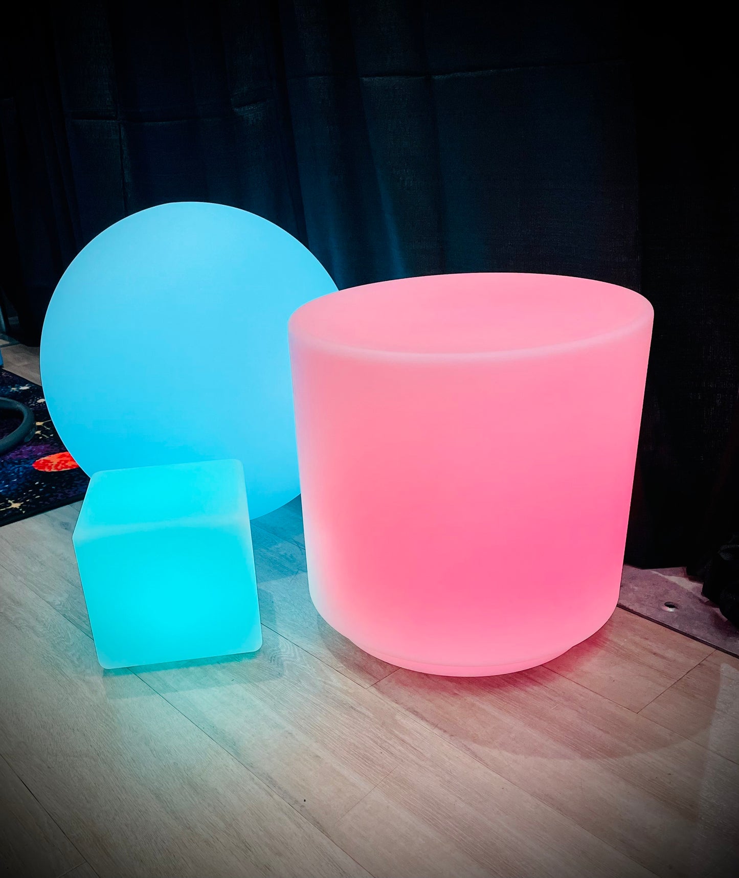 LED Cubes & Spheres