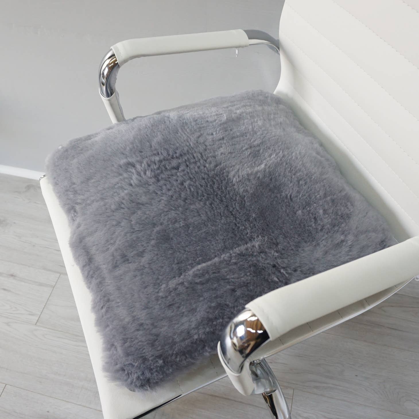 Fur seat online cushion